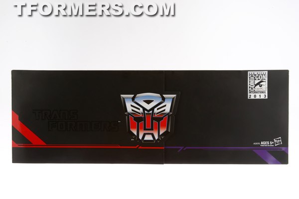 Hasbro 2013 SDCC Transformers Titan Guardians Packaging1 (25 of 26)